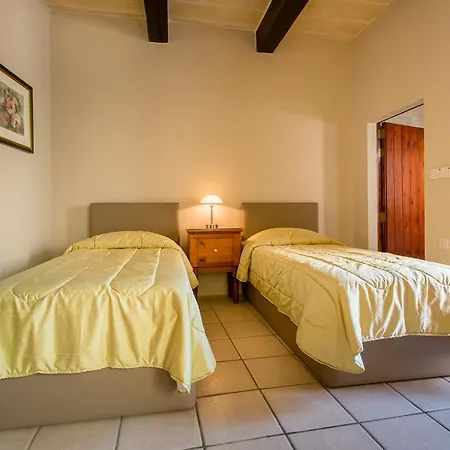 Holiday home Ta'peppa